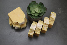 Load image into Gallery viewer, LEMON & OATMEAL