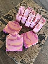 Load image into Gallery viewer, LADY LIKE