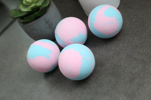 BUBBLEGUM BATH BOMB